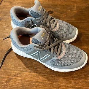 Womens New Balance Walking Shoe 7.5